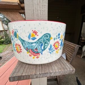 Pioneer Woman serving bowl. 7” circumference small flaw on base, not visible